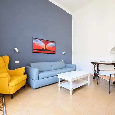 Via Cairoli 60 那不勒斯