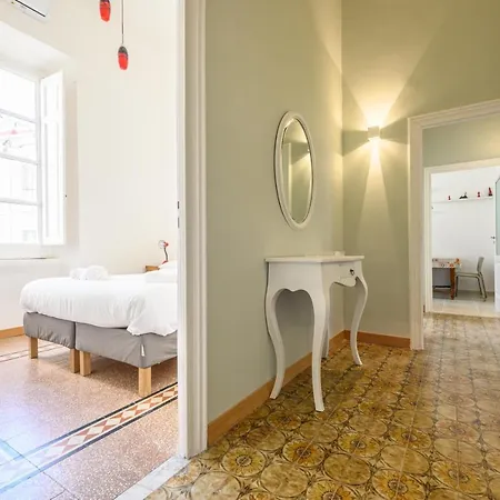 Apartment Via Cairoli 60 Naples